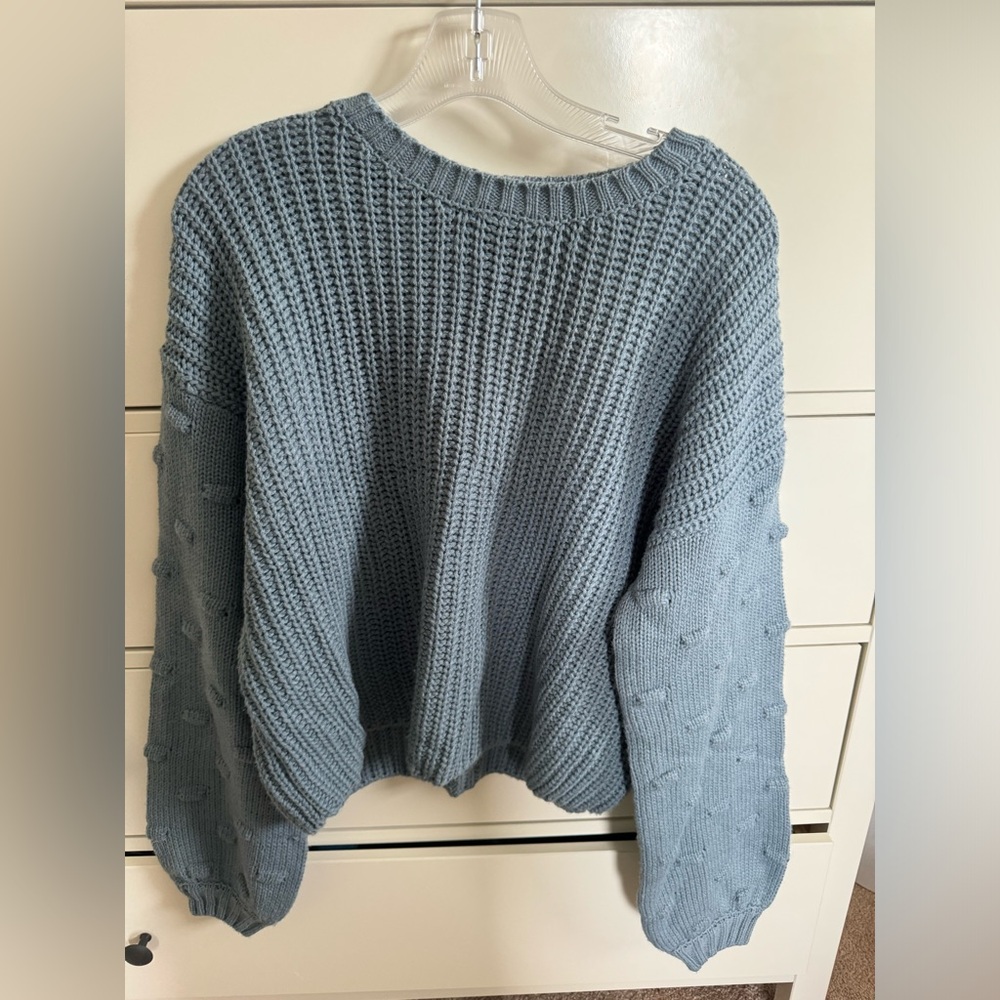 Oversized bluee with polka dot sleeve sweater